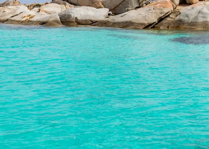 Trilocale Con Piscina Apartamento Arzachena